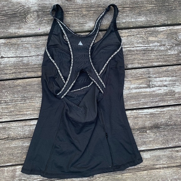 Never Worn NWOT Workout Tank With Mesh Details/Open Back, Xs - Picture 3 of 4
